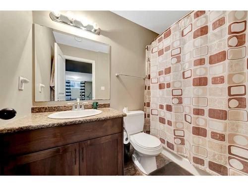 6016 18 Street, Lloydminster, AB - Indoor Photo Showing Bathroom