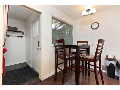 5414 48 Street, Lloydminster, AB - Indoor Photo Showing Dining Room