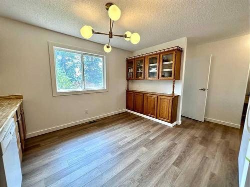 5147 55 Avenue, Edgerton, AB - Indoor