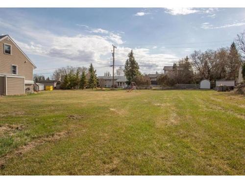 205 7 Avenue, Paradise Hill, SK 