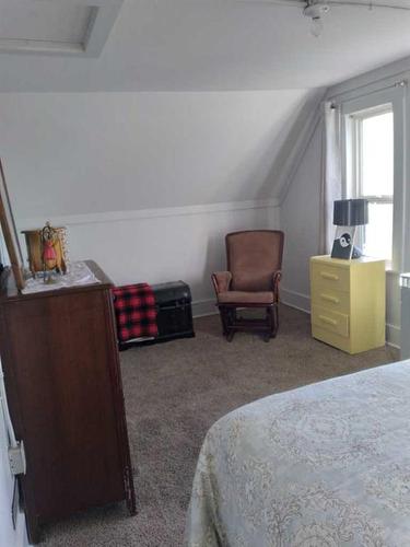 5310 46 Avenue, Vermilion, AB - Indoor Photo Showing Bedroom