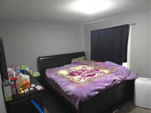 16-3390 72Nd Avenue, Lloydminster, AB - Indoor Photo Showing Bedroom