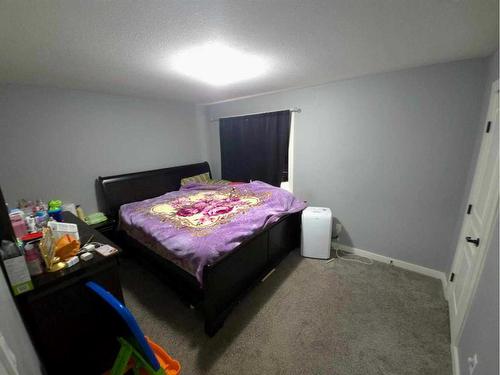 16-3390 72Nd Avenue, Lloydminster, AB - Indoor Photo Showing Bedroom