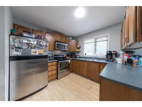 21 Silver Willow Estates 12 Cherry Lane Rr13, Rural Vermilion River, County Of, AB - Indoor Photo Showing Kitchen