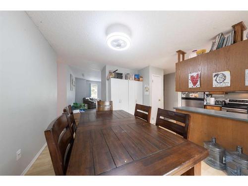 21 Silver Willow Estates 12 Cherry Lane Rr13, Rural Vermilion River, County Of, AB - Indoor Photo Showing Dining Room