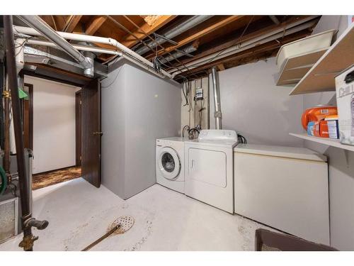 2909 47 Avenue, Lloydminster, SK - Indoor Photo Showing Laundry Room