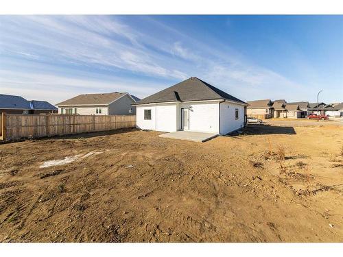 2009 61 Avenue, Lloydminster, AB - Outdoor