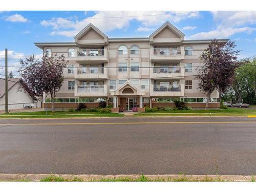 202-5120 48 Street, Lloydminster, AB - Outdoor With Balcony With Facade