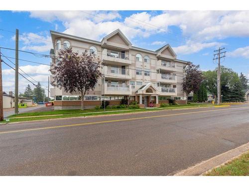 202-5120 48 Street, Lloydminster, AB - Outdoor With Balcony With Facade