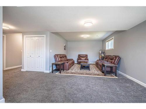 6016 17 Street, Lloydminster, AB - Indoor Photo Showing Other Room