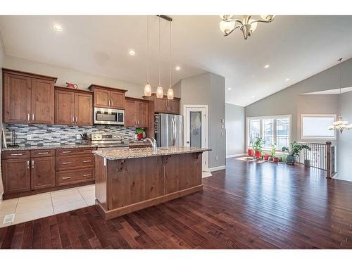 6016 17 Street, Lloydminster, AB - Indoor Photo Showing Kitchen With Upgraded Kitchen