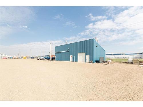 6304 56 Street, Lloydminster, AB 