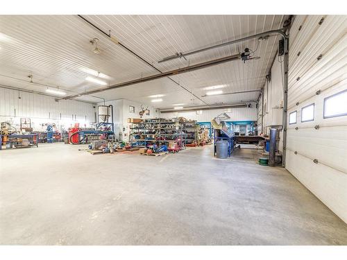 6304 56 Street, Lloydminster, AB 