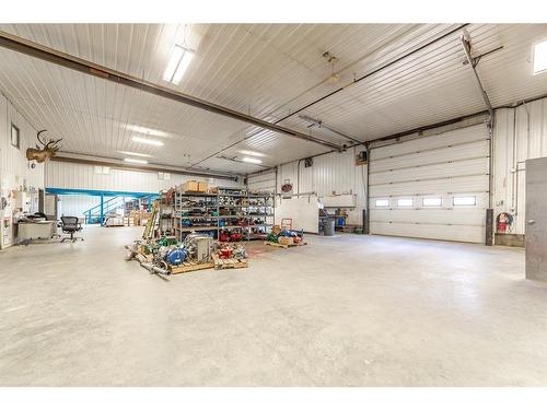 6304 56 Street, Lloydminster, AB 