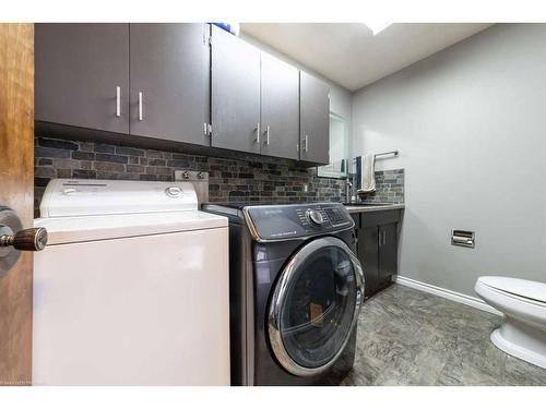 10 Centennial Drive, Lloydminster, AB - Indoor Photo Showing Laundry Room