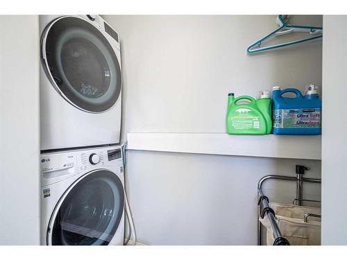 109 1 Street, Lashburn, SK - Indoor Photo Showing Laundry Room