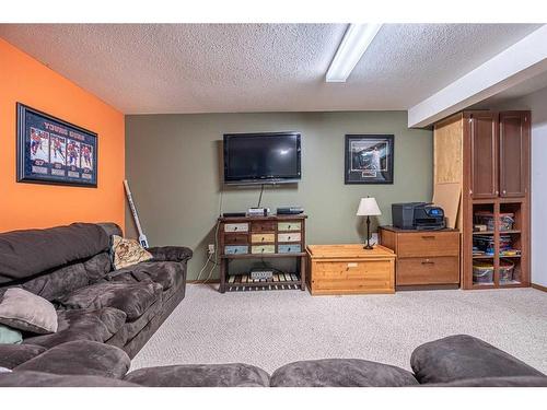 109 1 Street, Lashburn, SK - Indoor