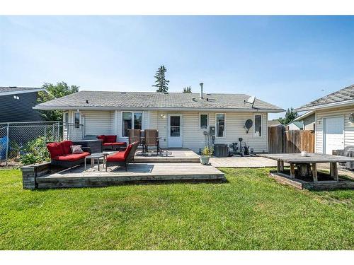 109 1 Street, Lashburn, SK - Outdoor With Deck Patio Veranda