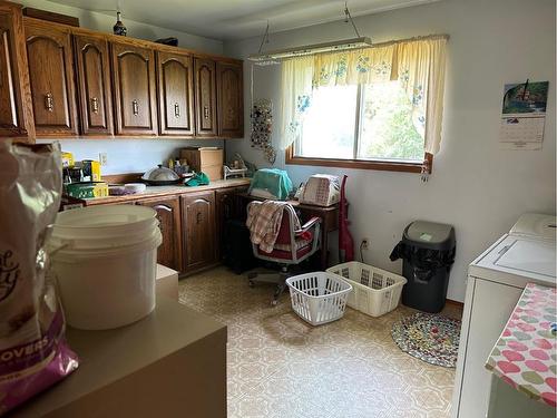 Ne25-53-19-W3 K, Turtle Lake, SK - Indoor Photo Showing Laundry Room