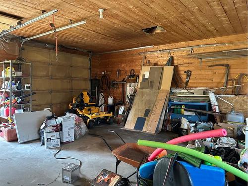 Ne25-53-19-W3 K, Turtle Lake, SK - Indoor Photo Showing Garage