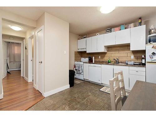 5617 46 Street, Lloydminster, AB - Indoor Photo Showing Kitchen