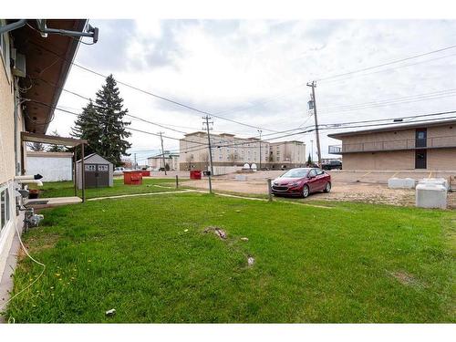 5617 46 Street, Lloydminster, AB - Outdoor