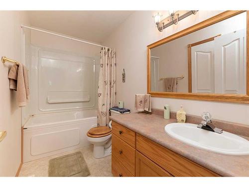 493084 Range Road 25, Rural Vermilion River, County Of, AB - Indoor Photo Showing Bathroom