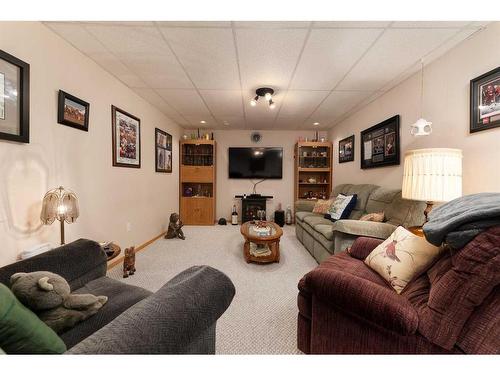 493084 Range Road 25, Rural Vermilion River, County Of, AB - Indoor Photo Showing Living Room