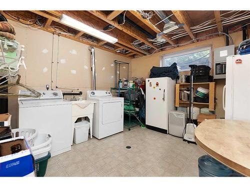 493084 Range Road 25, Rural Vermilion River, County Of, AB - Indoor Photo Showing Laundry Room