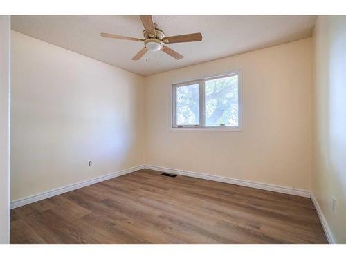 5220 46 Street, Lloydminster, AB - Indoor Photo Showing Other Room