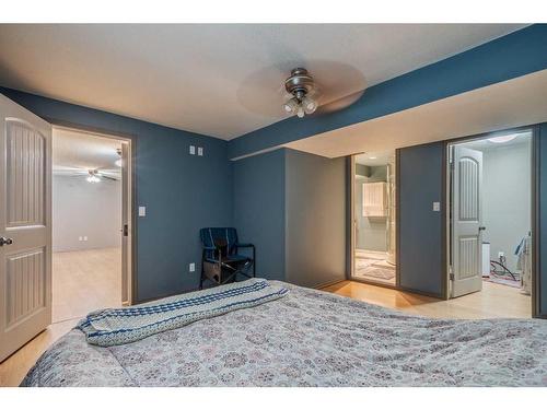 5220 46 Street, Lloydminster, AB - Indoor Photo Showing Bedroom