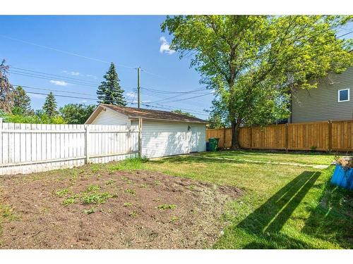 5220 46 Street, Lloydminster, AB - Outdoor