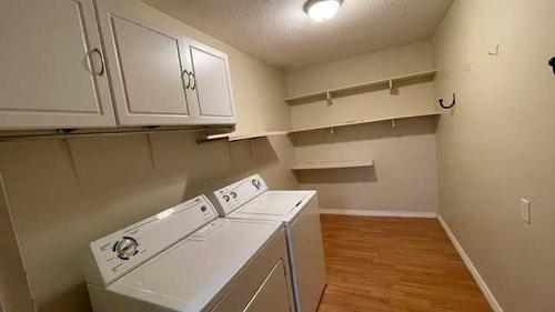 202-3002 56 Avenue, Lloydminster, AB - Indoor Photo Showing Laundry Room