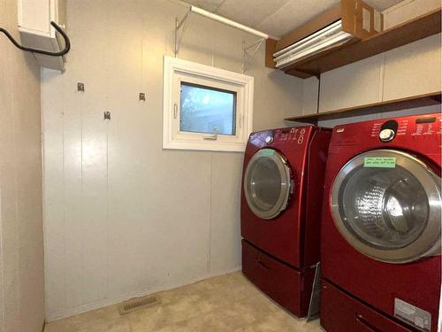 3009 51B Avenue, Lloydminster, AB - Indoor Photo Showing Laundry Room