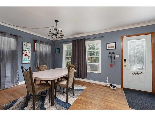 5619 50 Street, Lloydminster, AB - Indoor Photo Showing Dining Room