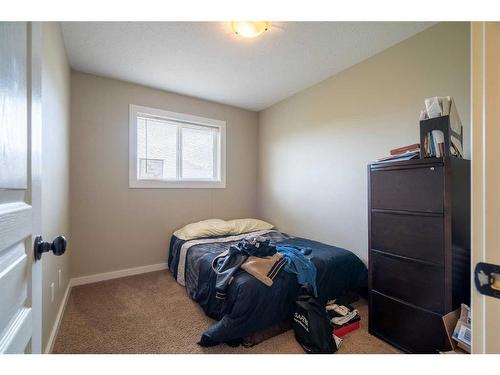 2-4008 41 Avenue, Lloydminster, SK - Indoor Photo Showing Bedroom