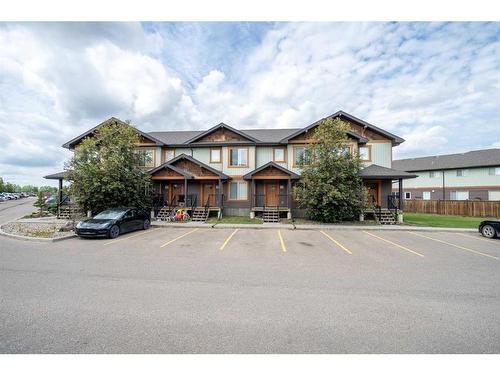 2-4008 41 Avenue, Lloydminster, SK - Outdoor With Facade