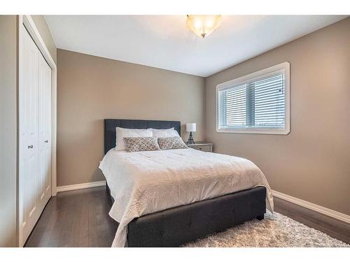 25-2715 73 Avenue, Lloydminster, AB - Indoor Photo Showing Bedroom