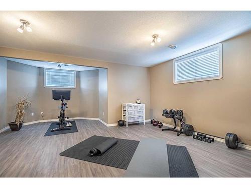 25-2715 73 Avenue, Lloydminster, AB - Indoor Photo Showing Gym Room