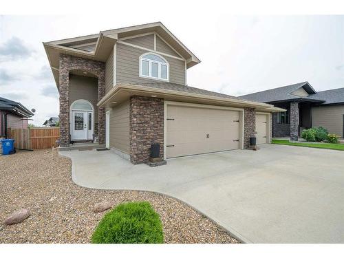 25-2715 73 Avenue, Lloydminster, AB - Outdoor With Facade