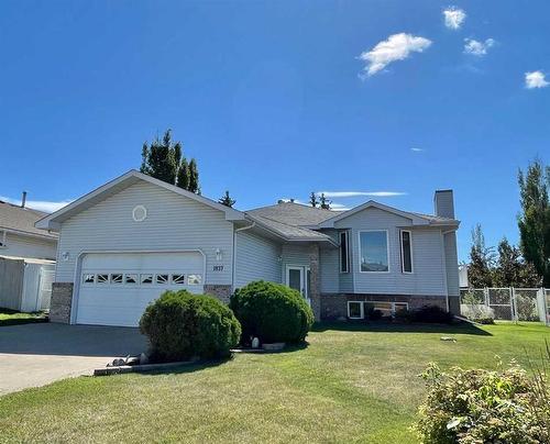 1837 10 Avenue, Wainwright, AB - Outdoor