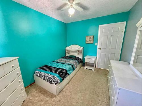 1837 10 Avenue, Wainwright, AB - Indoor Photo Showing Bedroom