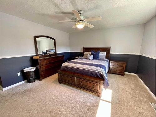 1837 10 Avenue, Wainwright, AB - Indoor Photo Showing Bedroom