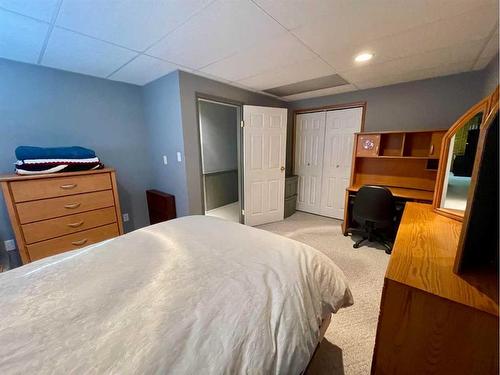 1837 10 Avenue, Wainwright, AB - Indoor Photo Showing Bedroom