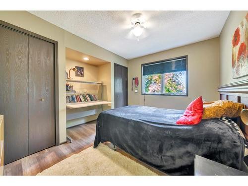 304 6 Avenue, Paradise Hill, SK - Indoor Photo Showing Bedroom