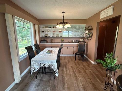 49425 Hwy 870, Innisfree, AB - Indoor Photo Showing Dining Room