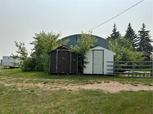 49425 Hwy 870, Innisfree, AB - Outdoor