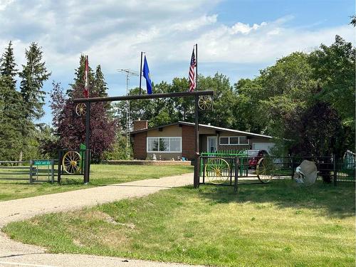 49425 Hwy 870, Innisfree, AB - Outdoor