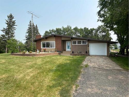 49425 Hwy 870, Innisfree, AB - Outdoor