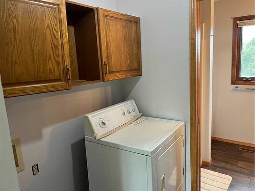 Ne 24-44-24W3 & Nw 24-44-24W3, Rural, SK - Indoor Photo Showing Laundry Room